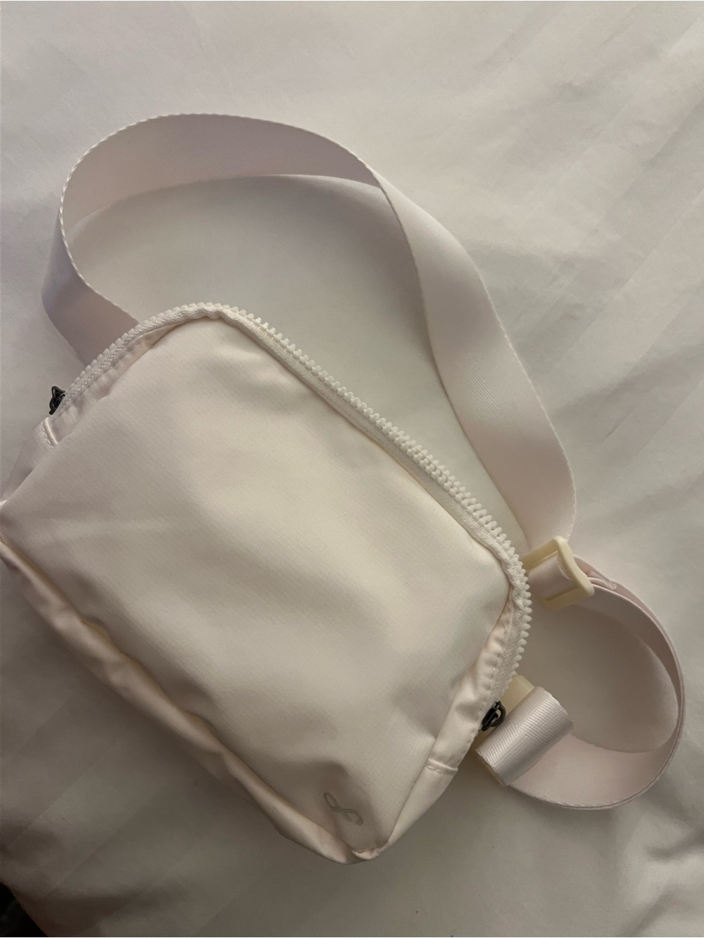White Crossbody Belt Bag with Adjustable Strap